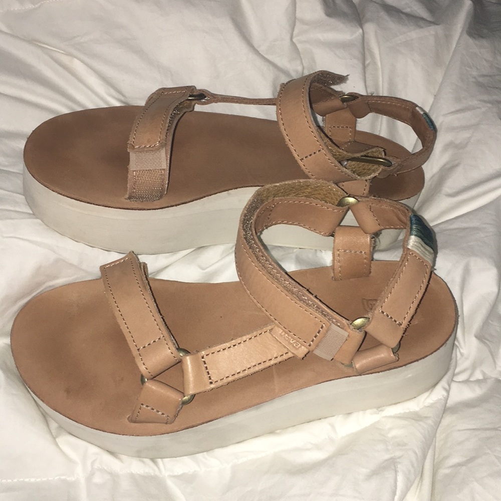 Flatform Tevas